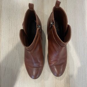 Vince Camuto brown leather booties size 8